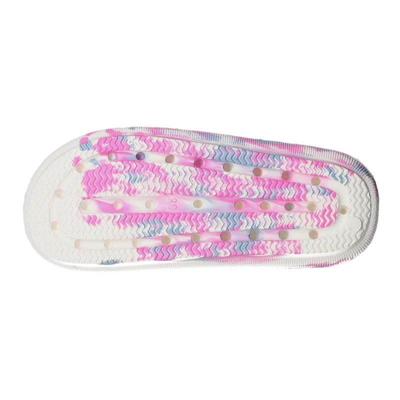 Sneakers Badelatsche