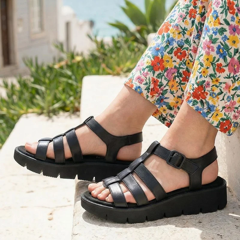 Wide Fit Wedged Fisherman Sandals - BAIZH43007 / 328 879 - Black