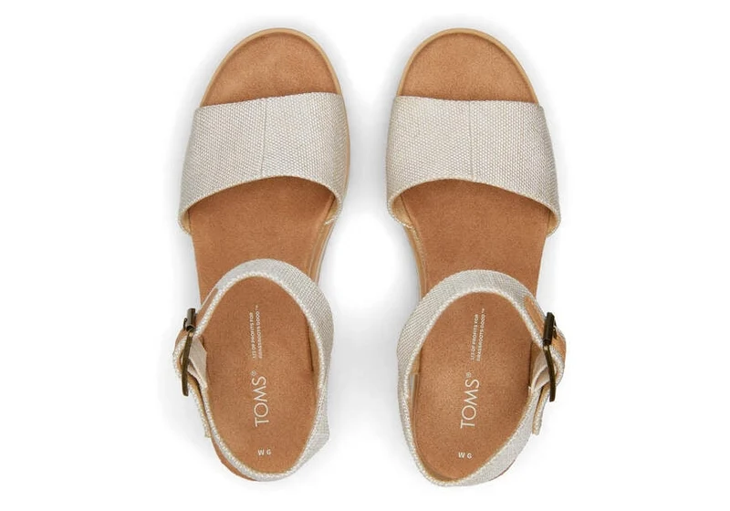 TOMS Diana – Weite Keilsandalette für Damen - Natur