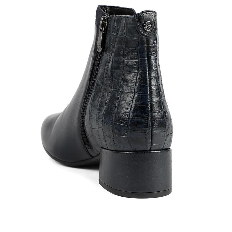 Van Dal Manon Leather Ankle Boots - GUP42508 / 328 846 - Navy
