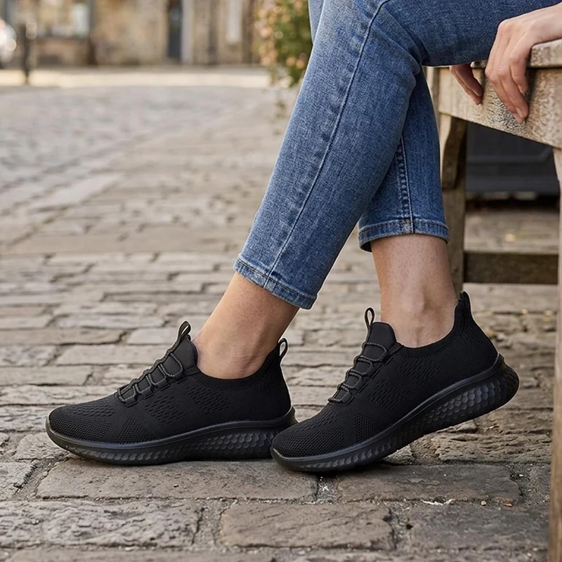 Wide Fit Easy Step In Bungee Lace Trainers - BRK42002 / 328 108 - Black