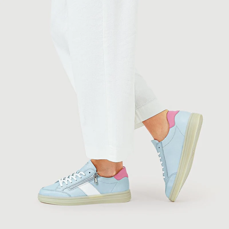 Striped Leather Trainers - DRS41506 / 326 860 - Blue