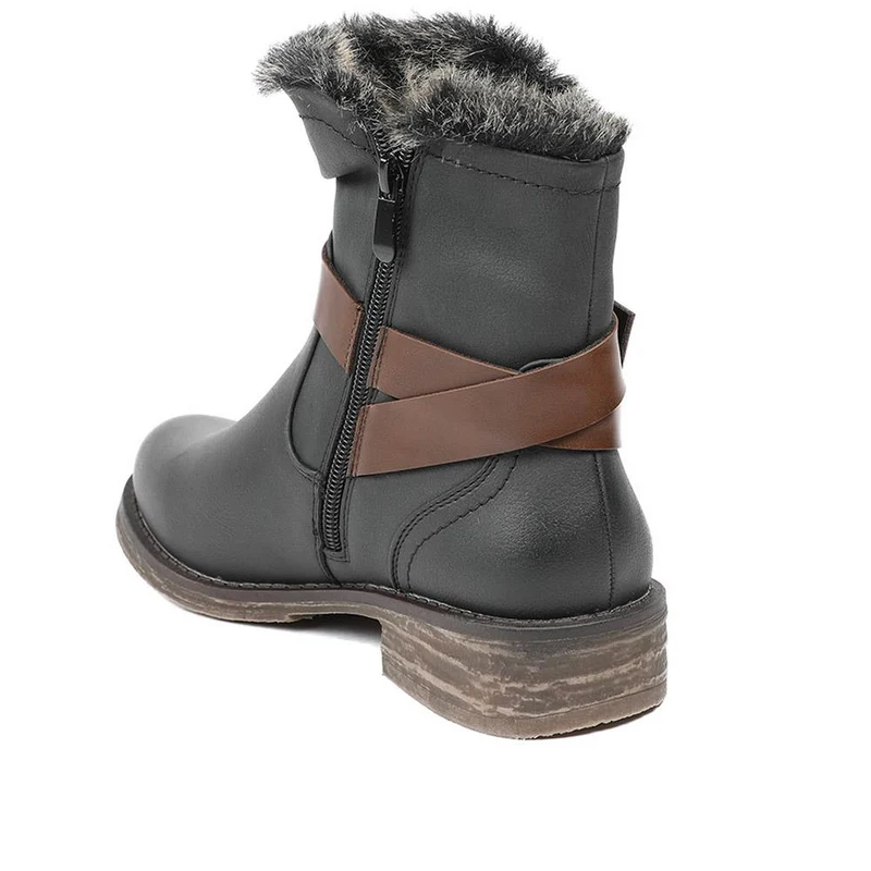 Wide Fit Buckle Detailed Ankle Boots - WK42008 / 328 420 - Black
