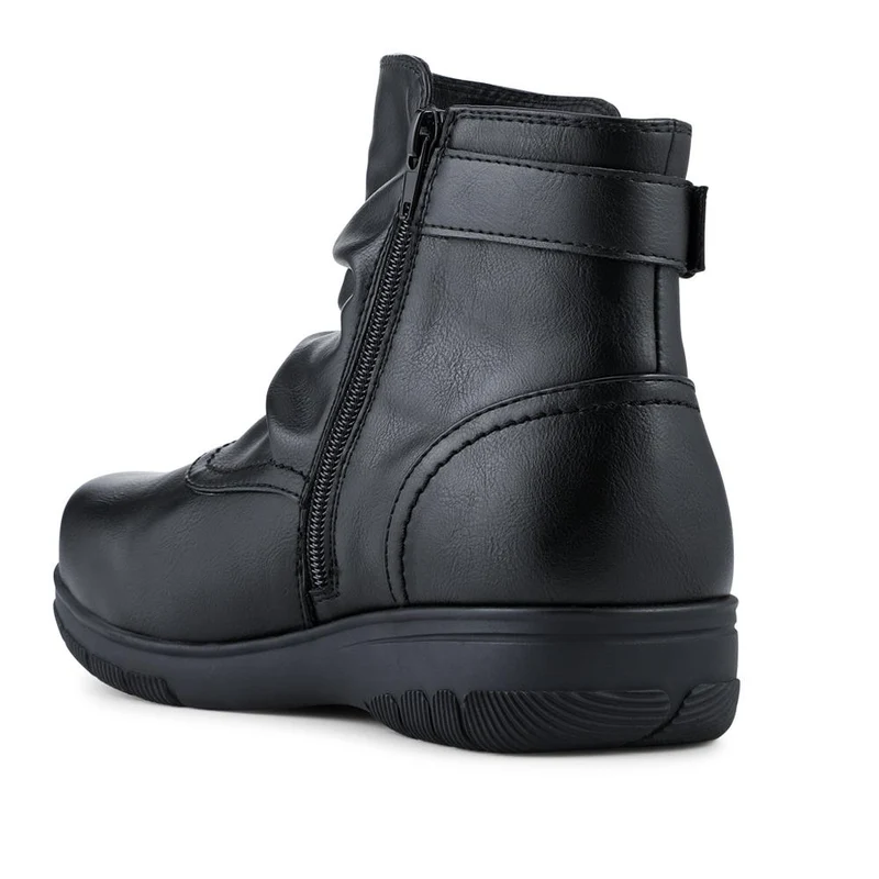 EasyFit Extra Wide Buckled Ankle Boots - WINNIPEG / 328 290 - Black