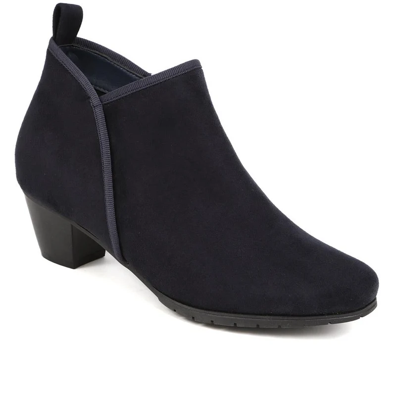 Heeled Short Ankle Boots - WBINS38005 / 324 159 - Navy