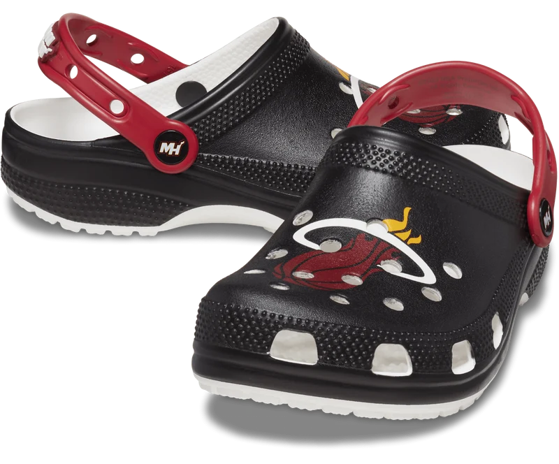 CROCS Unisex NBA starke Hitze Classic Clog - Schwarz