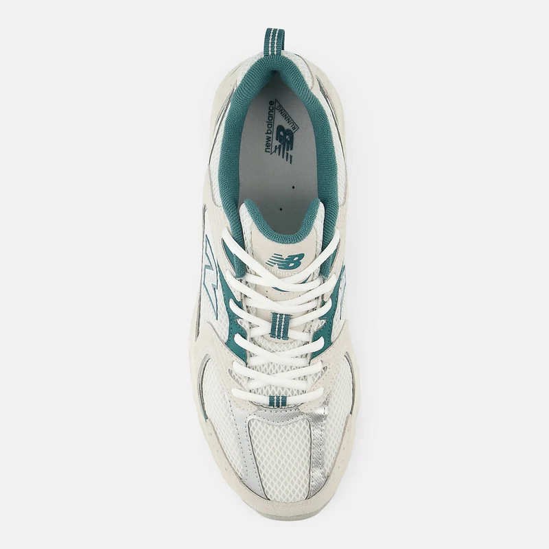 New Balance Unisex 530 Fashion Trainer – Beige / Grün