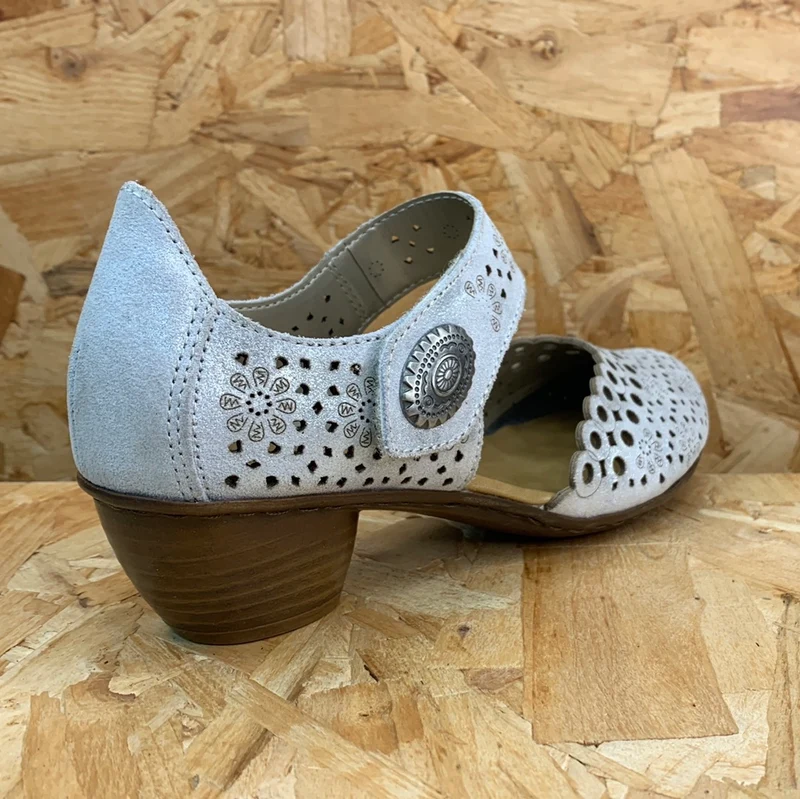 Rieker Modische Damen-Sandale mit Absatz – Silber
