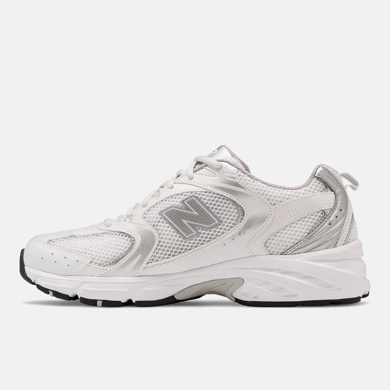 New Balance Unisex 530 Fashion Sneaker – Silber