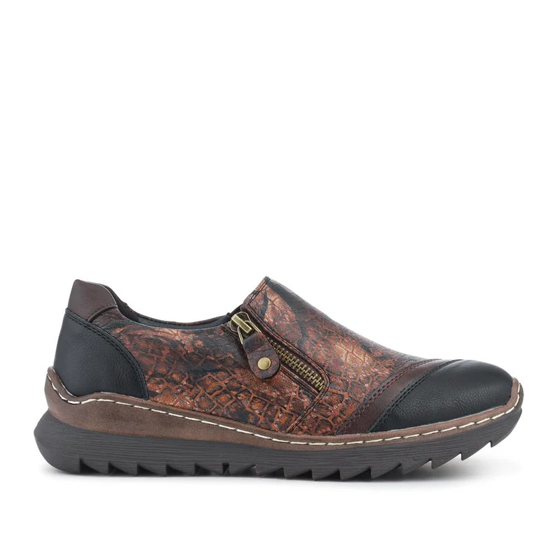 Casual Slip-On Shoes - PINYI41000 / 327 080 - Brown Croc