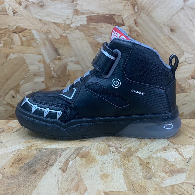 Geox Kinder Marvel Black Panther Light Up High-Top-Sneaker – Schwarz / Silber
