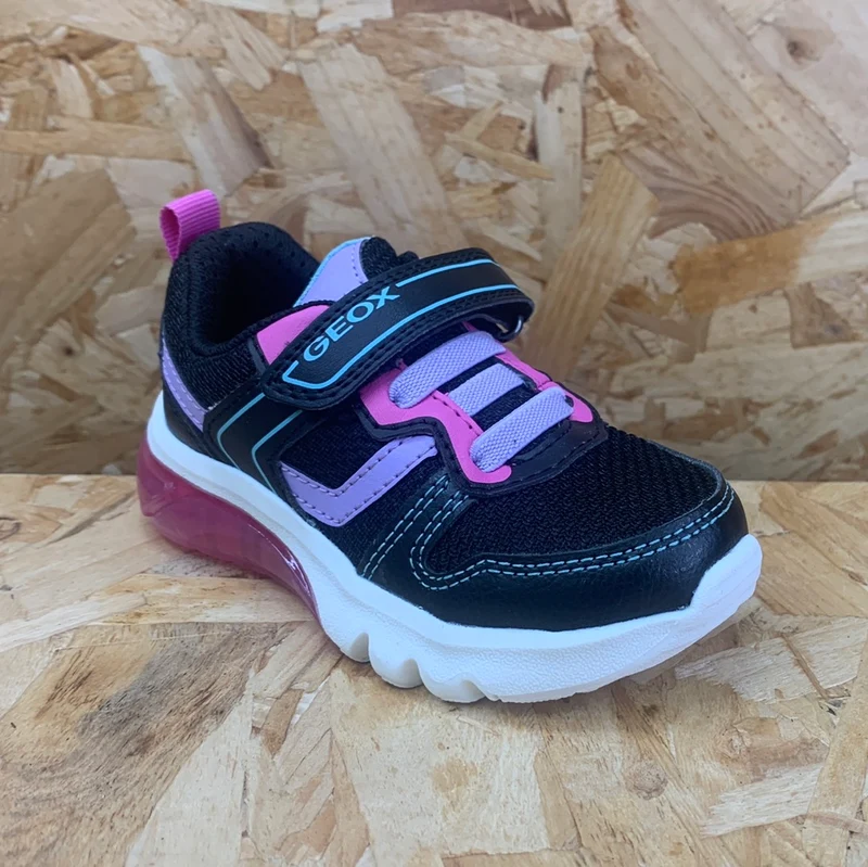 Geox Ciberdron Light Up Sneakers für Kinder – Schwarz / Fuchsia