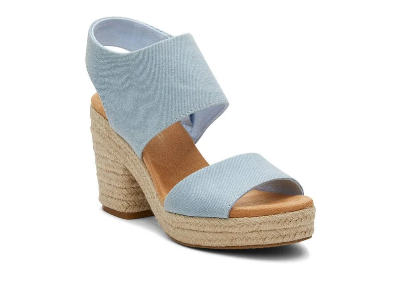 TOMS Plateau-Sandale „Mallorca“ für Damen – Pastellblau verwaschener Denim