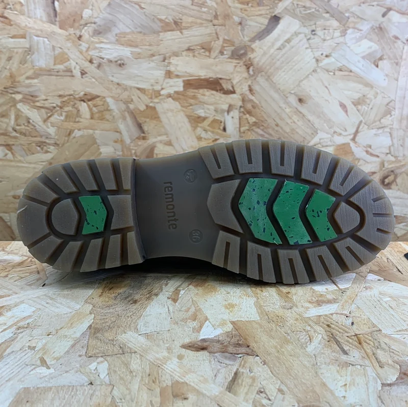 Remonte Damenstiefel aus mit Lammwolle gefüttertem Leder – Braun