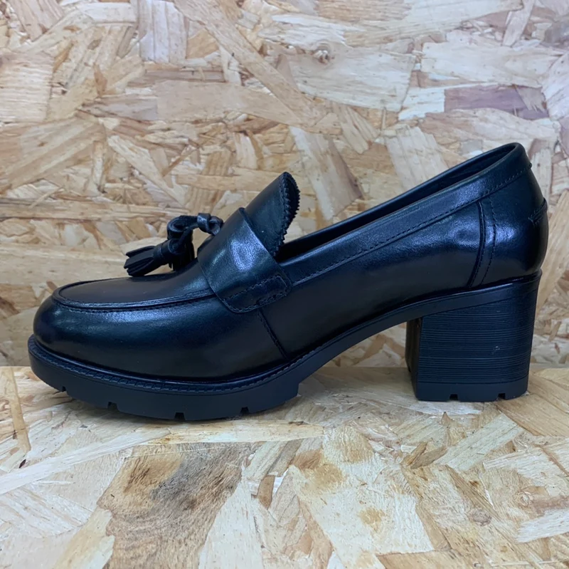 Teds Cambridge-Schulschuh zum Hineinschlüpfen aus glattem Leder für Kinder – Schwarz