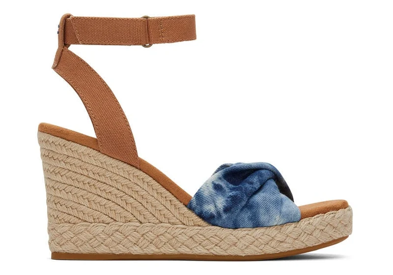 TOMS Marisela Keilsandalette für Damen – Navy Washed Denim