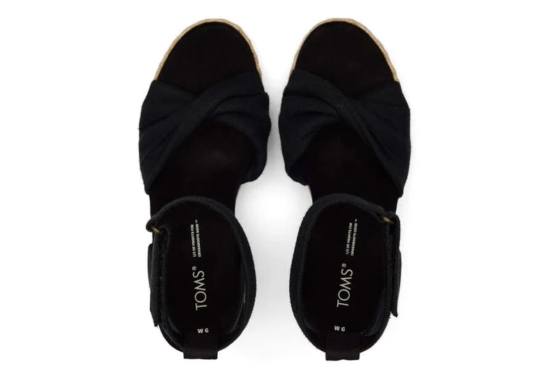 TOMS Damen Marisela Slubby Woven Wedge Sandale – Schwarz