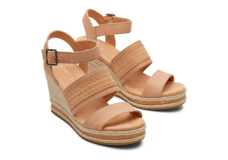 TOMS Damen Madelyn Sandale – Sandy Beige