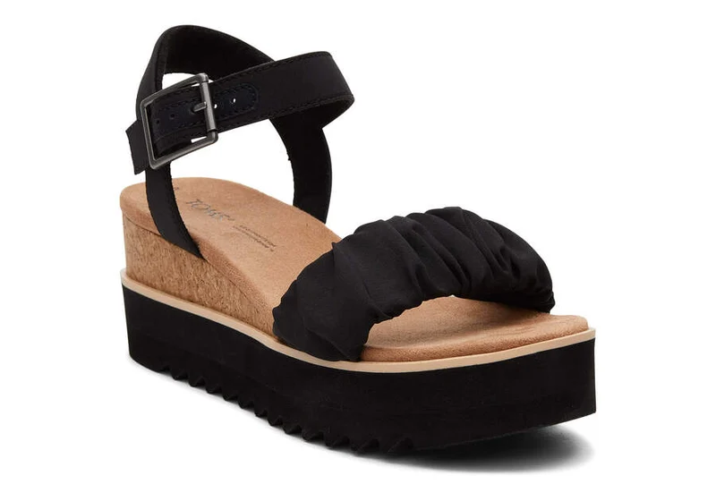 TOMS Damen Diana Ruched Woven Wedge Sandale - Schwarz